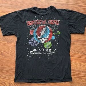 Ripple Junction Charcoal Graphic Tee